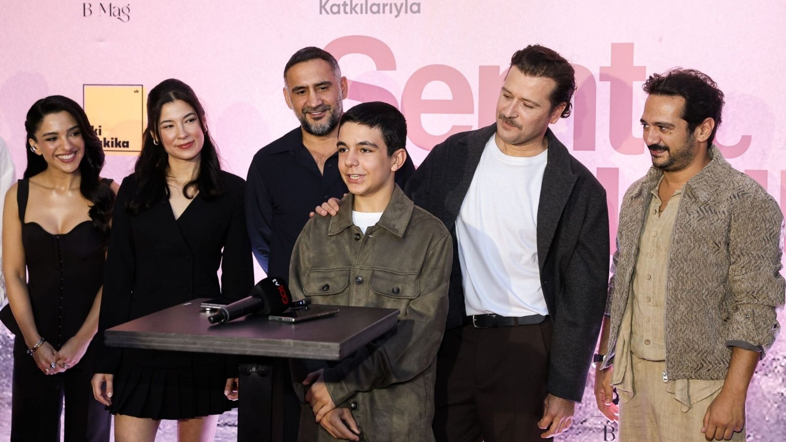 Türkiye'nin İlk Dikey Formatlı Dizisi "Semt Çocuğu"nun Galası Yapıldı