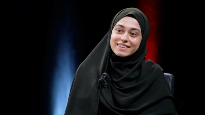 Büşra Ayaydın kimdir?