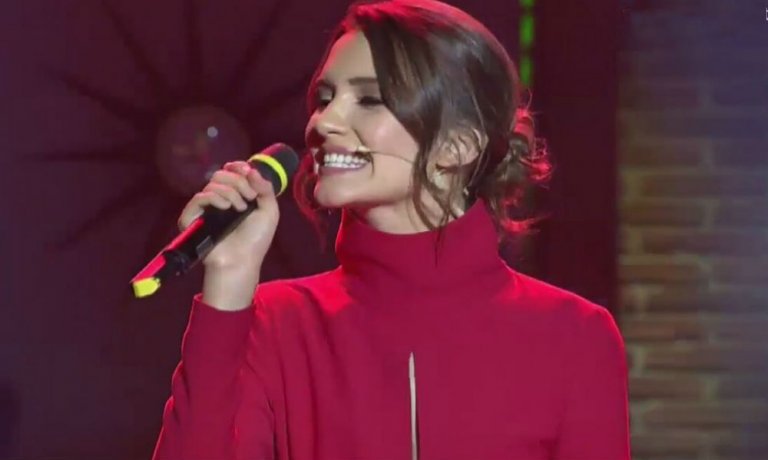 Ünlü oyuncu Leyla Lydia Tuğutlu, şarkıcı mı oluyor?