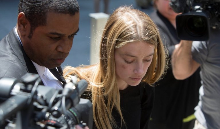 Johnny Depp ayrılığının sebebi meğer dayakmış