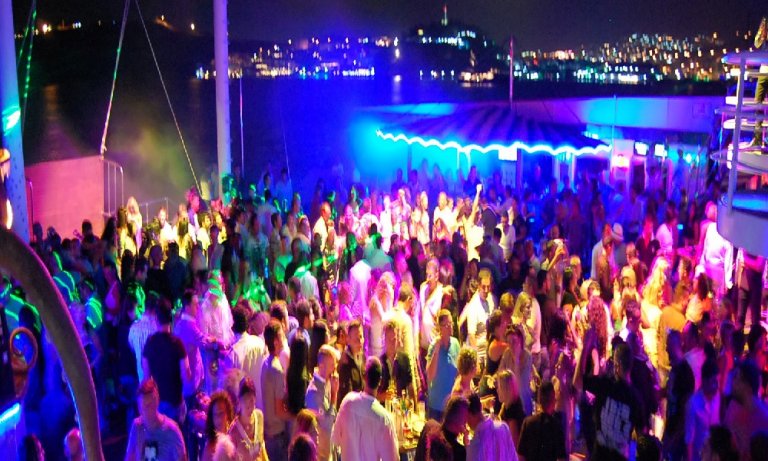 Bodrum geceleri sezonu açtı!