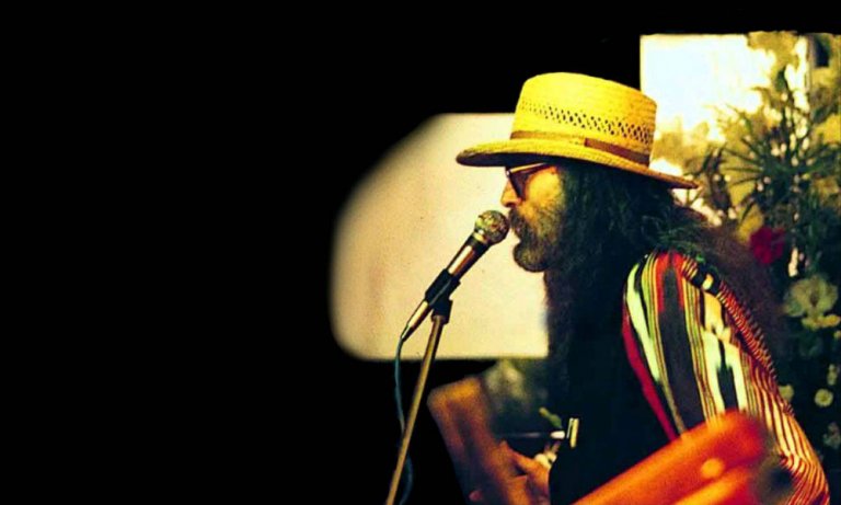 Anadolu rock müziğinin efsane ismi Cem Karaca, şarkılarıyla anılacak!