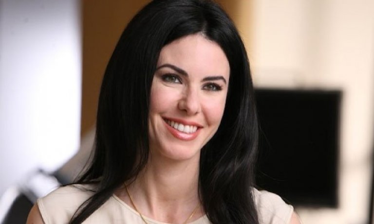 Defne Samyeli annesinin fotoğrafını paylaştı, takipçileri şoke oldu!