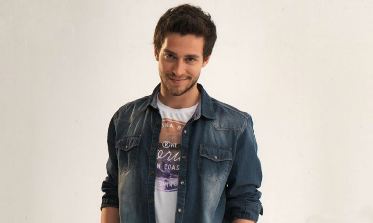 Ekin Koç çapkınlık turunda!