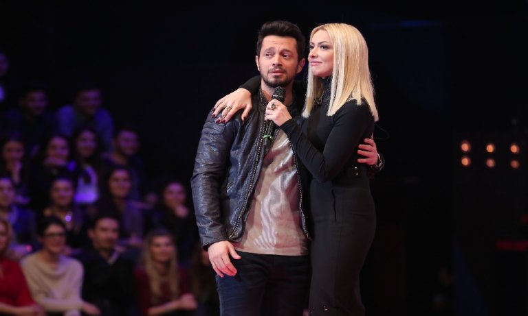 Murat Boz, Hadise’yi sahnede öyle bir öptü ki…