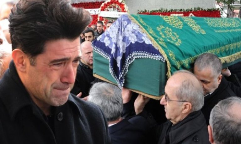 Hakan Ural’dan bomba açıklamalar: “Babam annemin cenazesine gelmedi!”