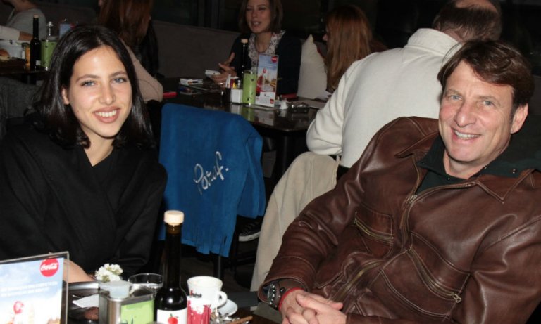 Kaya Çilingiroğlu: Zehra, annesinden daha iyi oyuncu