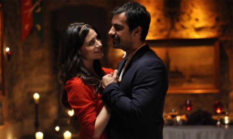 Kördüğüm 19. bölümde sürpriz evlenme teklifi!