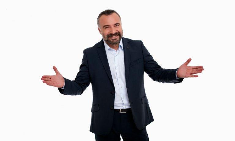 Oktay Kaynarca’dan anneler günü sürprizi!