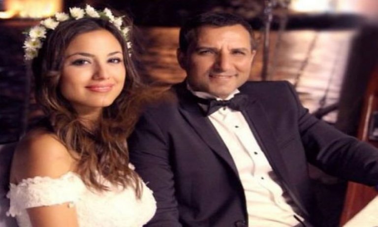 Rafet El Roman’ın eşi Ceren alyansını çıkardı!