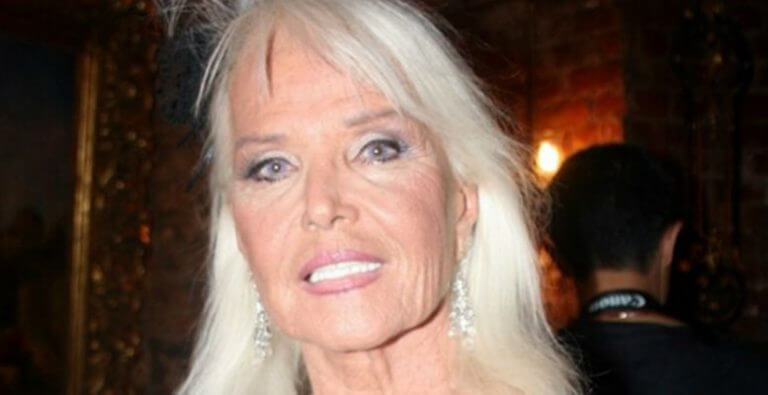 Gönül Yazar kimdir?