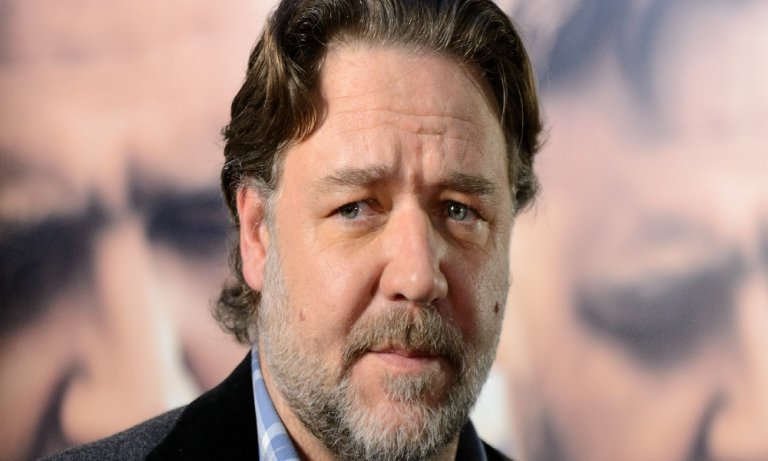 Russell Crowe: “Kırmızı halıda ilk yürüdüğümde ayakkabım delikti”