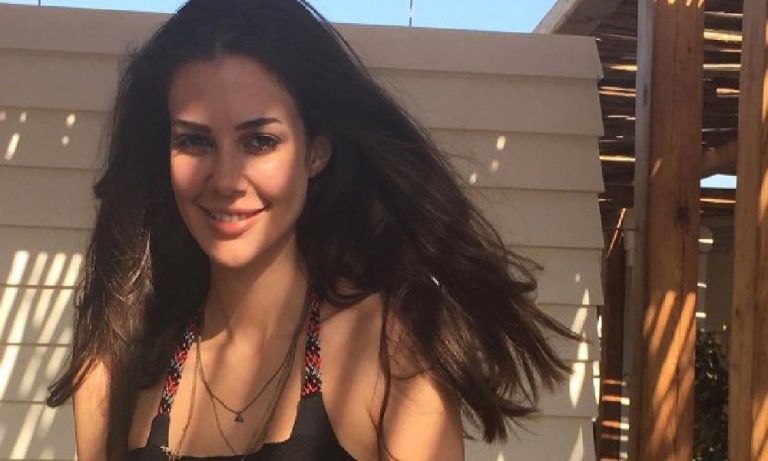Defne Samyeli’nin kızı mankenlere taş çıkarttı!