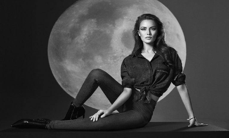 Fahriye Evcen, Koton’un ilk marka yüzü oldu!