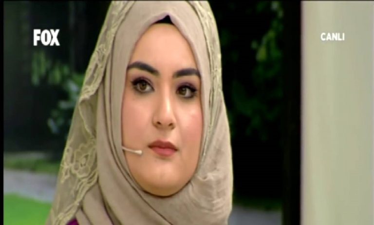 Gelin Adayı Hanife’nin havuz pozu sosyal medyayı salladı!