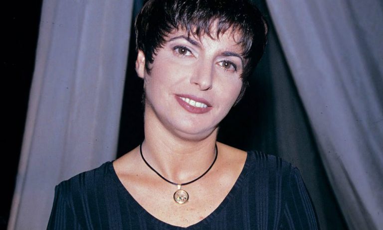 Naşide Göktürk kimdir?