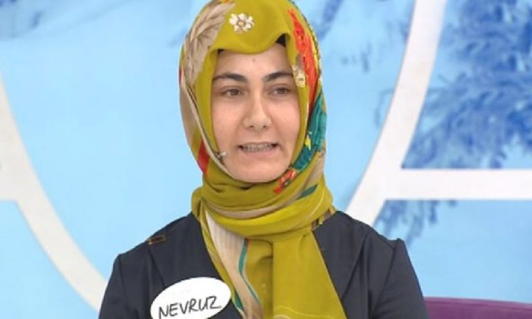 İzdivaç programında talip arayan Nevruz hanım, iki kanalla görüşüyor