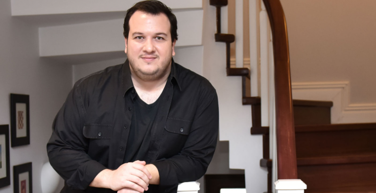 Şahan Gökbakar kimdir?