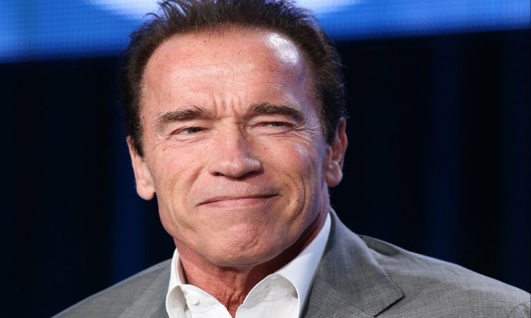 Arnold Schwarzenegger, bisiklete binme cezasını selfie ile ödedi…