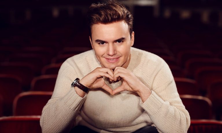 Mustafa Ceceli’nin emanet dediği Ferrari araba kendisinin çıktı!