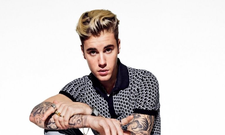 Justin Bieber hayranını yumrukladı, dudağını patlattı!
