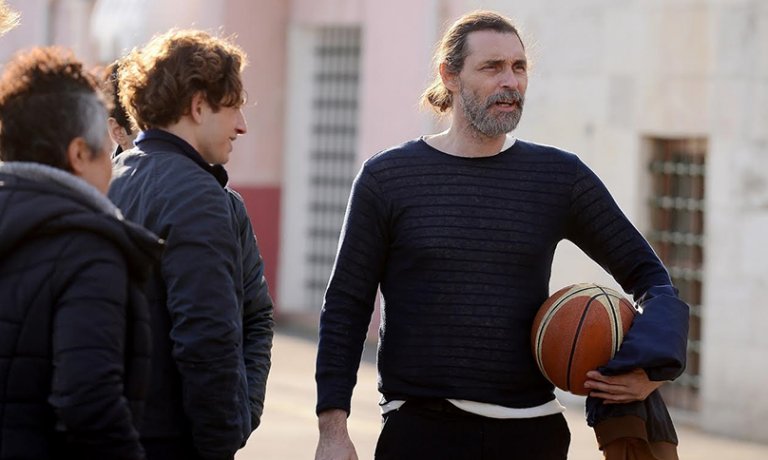 Adı Efsane Erdal Beşikçioğlu İle Geliyor!