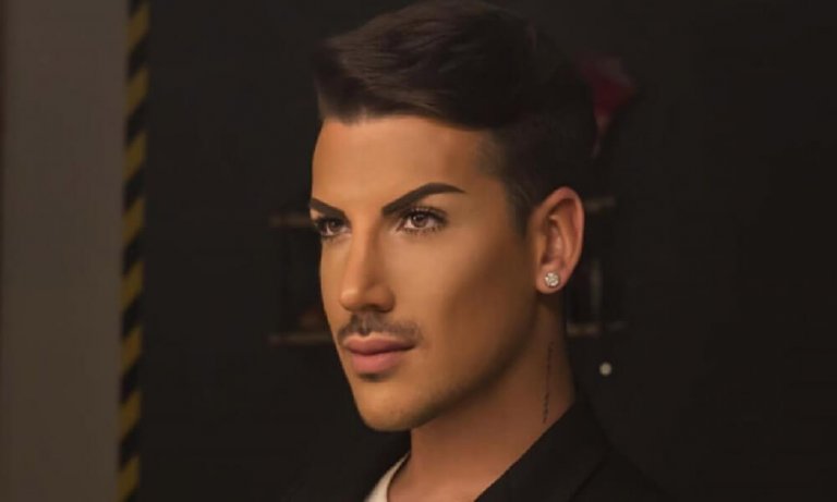 Kerimcan Durmaz, Marie Claire dergisi için kamera karşısına geçti