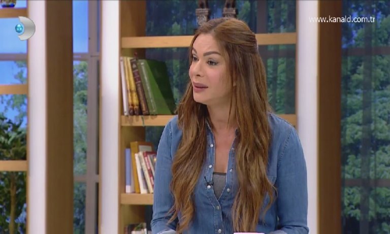 Sevda Demirel, göğsündeki silikonların fotoğrafını paylaştı!