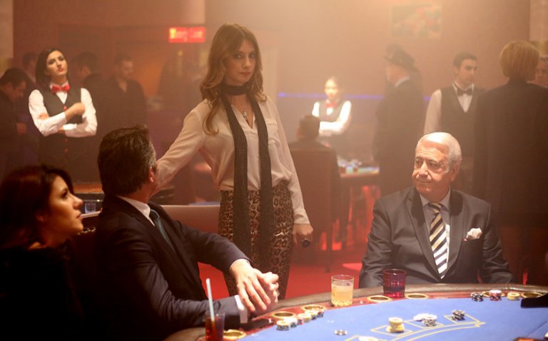 Ünlü Oyuncu İçerde !!!