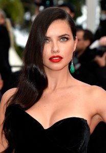Adriana Lima Türk Oyuncu İle Ringe Çıktı