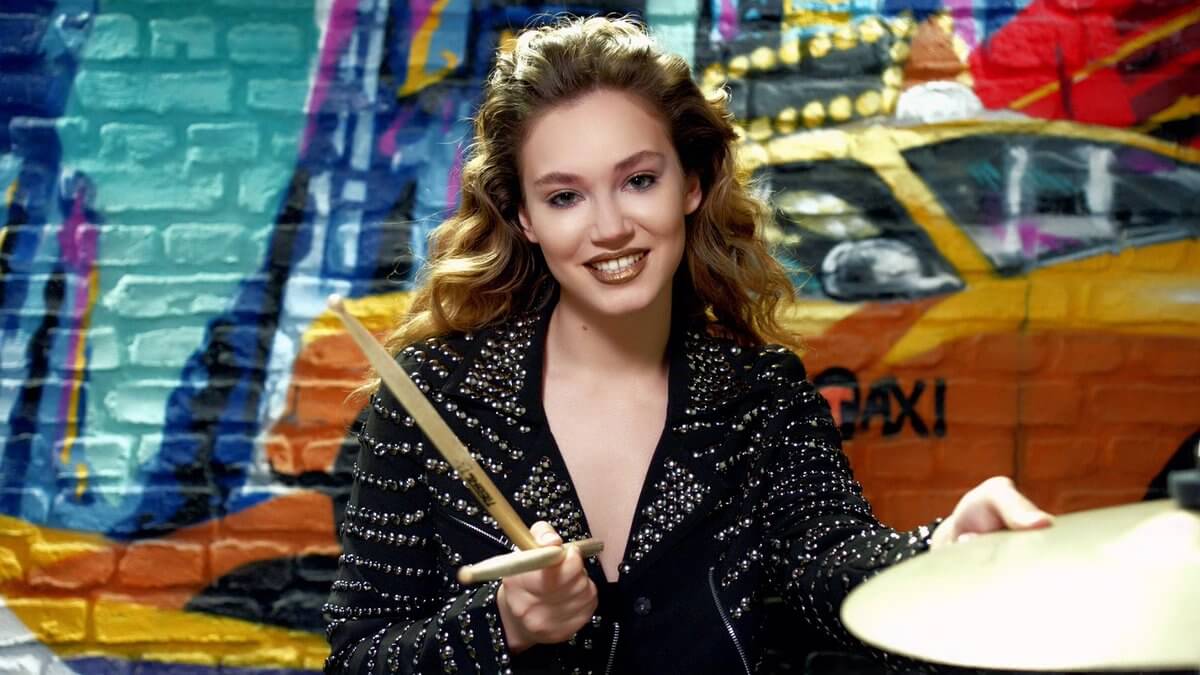 Melisa Şenolsun Maybelline New York'un Türkiye’deki Marka Yüzü Oldu