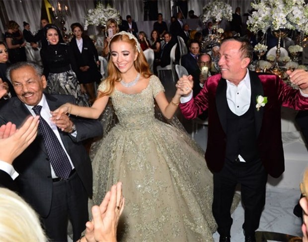 Ali Ağaoğlu'nun Kızı İkinci Kez Evleniyor 