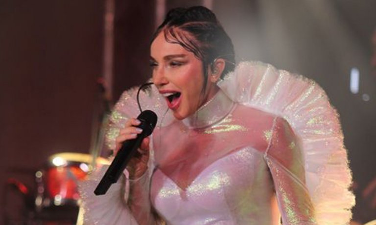 Doğum Sonrasında Gülşen’den İlk Konser