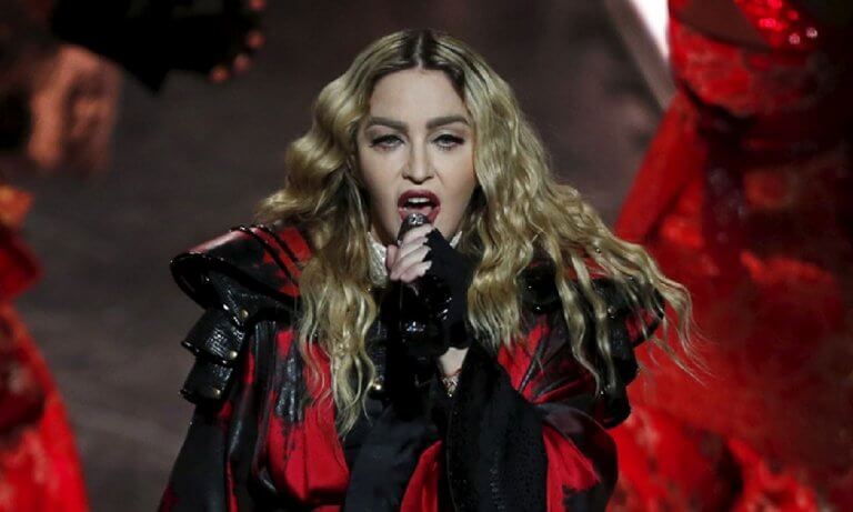 Madonna’nın evlat edindiği ikizlerin babasından olay açıklama: “aldatıldım”