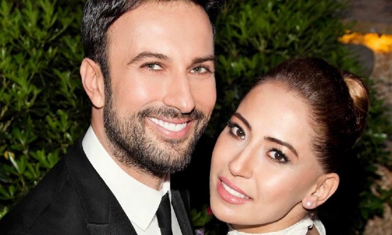 Tarkan, eşi Pınar Dilek’le birlikte poz verip Sevgililer Günü’nü kutladı