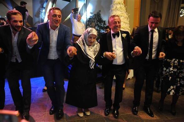 Ali Ağaoğlu'nın Kızının  Bitmeyen Düğünü