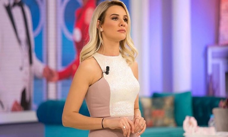 Esra Erol klip çekti!”