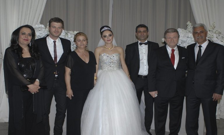 Kıvanç Tatlıtuğ’un ağabeyi boşandı!