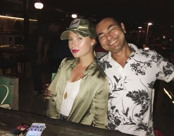 Serdar Ortaç'ın Başına ABD'de Talih Kuşu Kondu