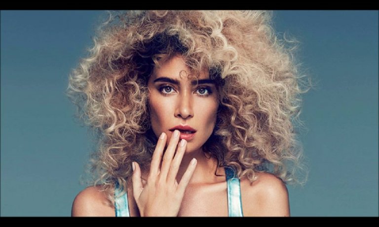 Sıla’nın yeni klibi “Yan Benimle”, 3 günde 3 milyon kez izlendi!