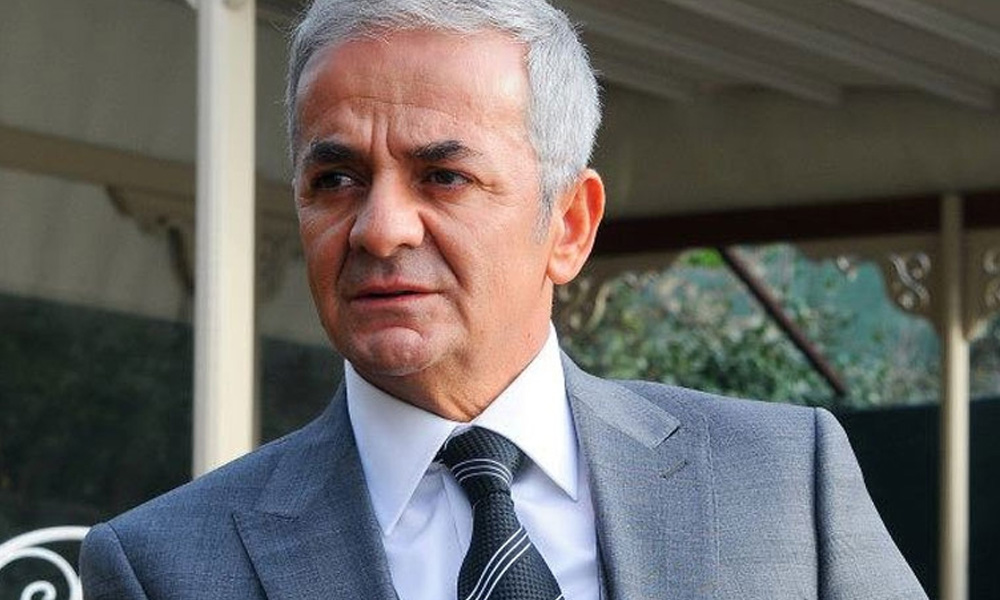 Zafer Algöz kimdir?