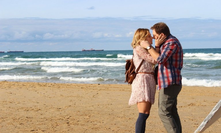 Aşk Uykusu’ndaki ateşli sahneler, Gökçe Bahadır’ın başını yaktı!