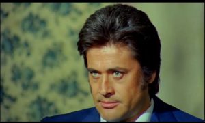 Cüneyt Arkın kimdir