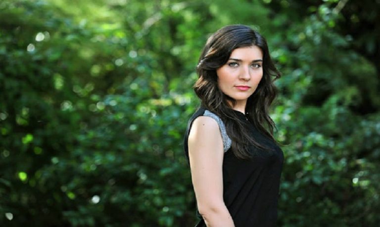 Deniz Bolışık Kimdir?