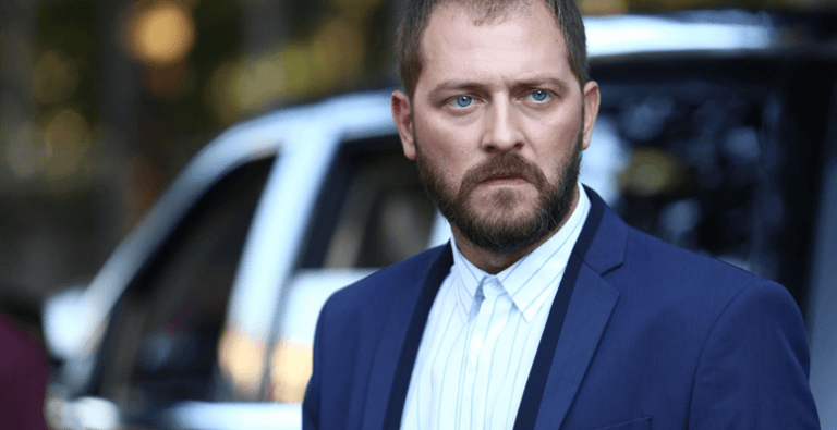 Alican Yücesoy Kimdir?