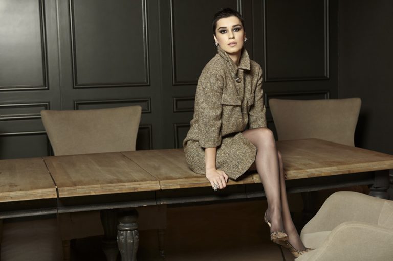 Burcu Kıratlı Kimdir?