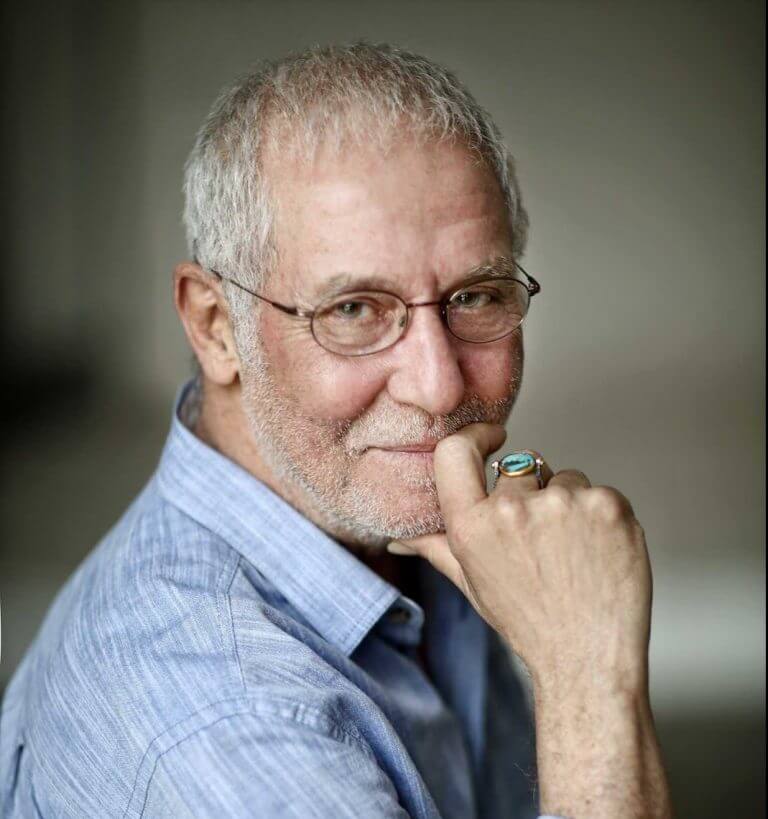 İlhan Şeşen kimdir?