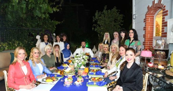 Adnan Oktar Kedicikleri İle Yemek Yedi