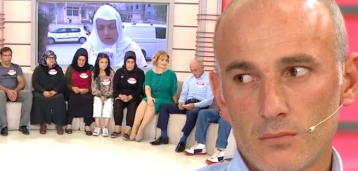 Oğlundan Bir Aydır Haber Alamayan Baba, Canlı Yayında Yavrusuna Kavuşunca Şoka Girdi