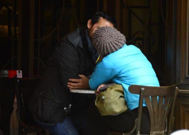 Ece Dizdar Sevgilisini Öpe Öpe Doyamadı!